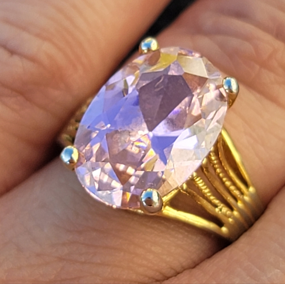 Pink Oval Glass, Goldtone Ring - Vintage, Estate - Size 8